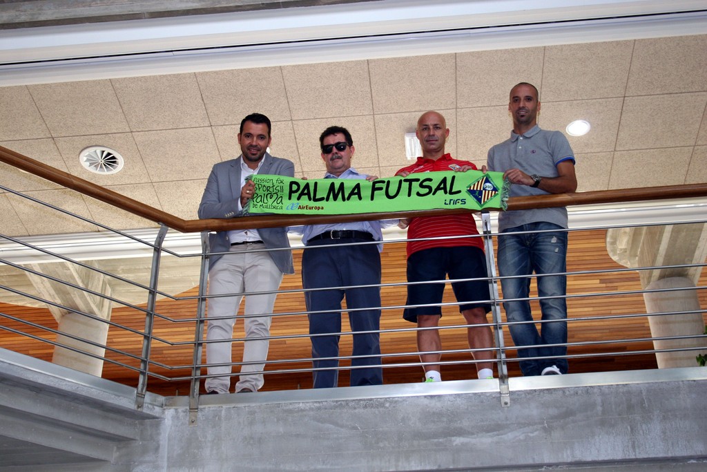 José Tirado, Miquel Jaume, Juanito y Vadillo en la sede de Globalia 2 (Copiar)