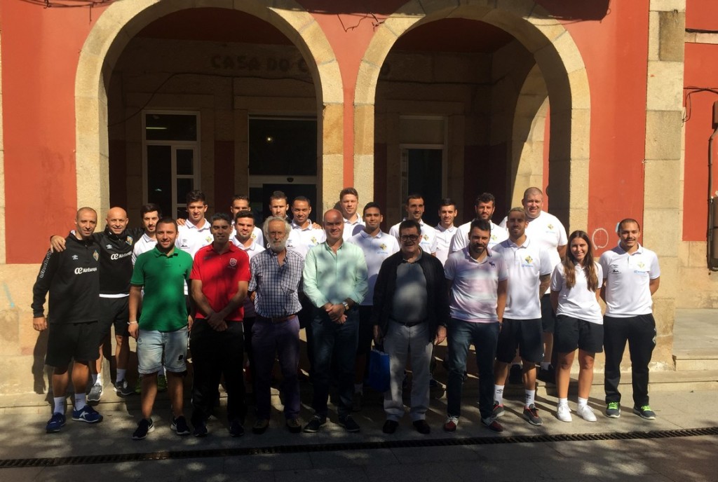 El Palma Futsal visitó el Ayuntamiento de Bueu (Copy)